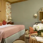 Chambiges Elysees 4*