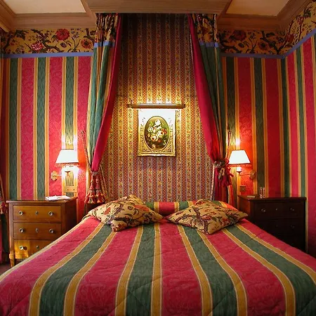 Hotel Chambiges Elysees 4*