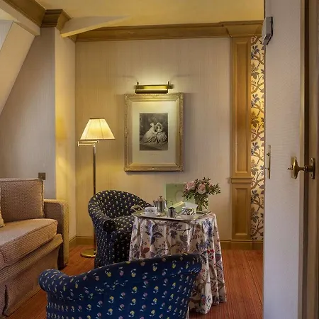 Hotel Chambiges Elysees 4*