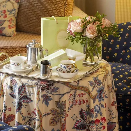 Chambiges Elysees 4*