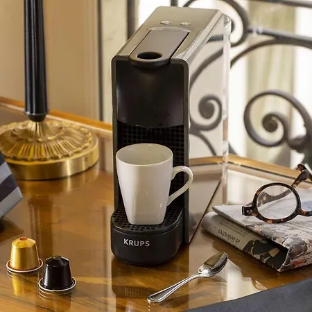 Chambiges Elysees Hotel 4*