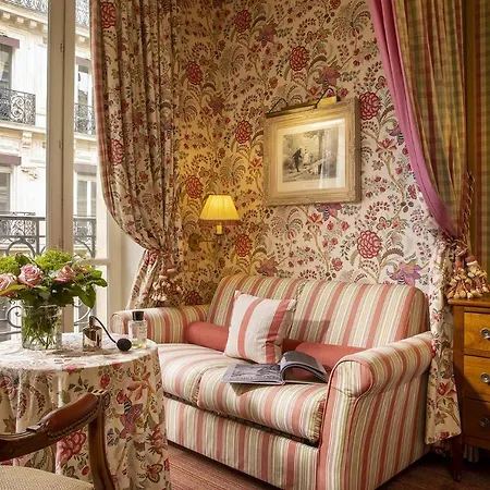 Chambiges Elysées Hotel 4*