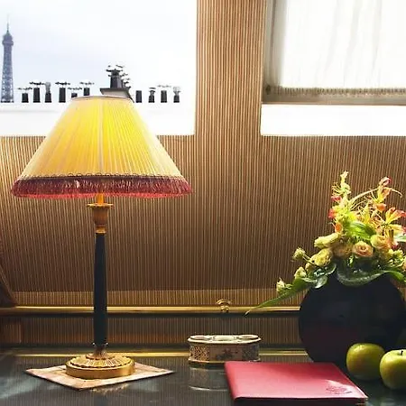 Chambiges Elysees 4*