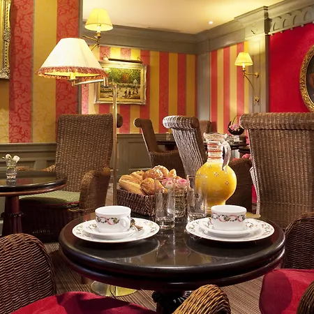 Hotel Chambiges Elysees Paris