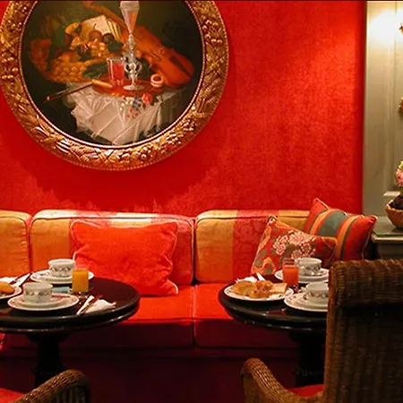 Hotel Chambiges Elysées 4*