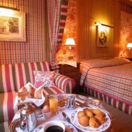 Hotel Chambiges Elysees 4*