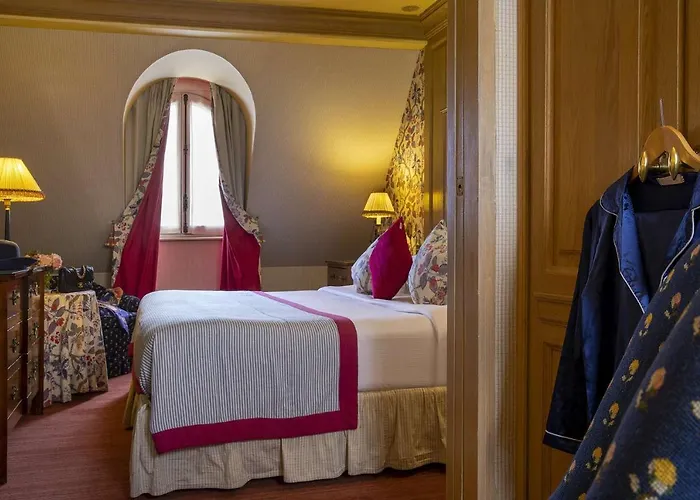 Chambiges Elysées Hotel 4*