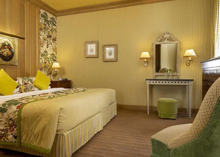 Chambiges Elysées 4*