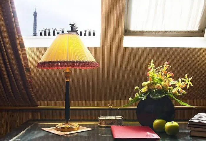 샹비쥬 엘리제 4*