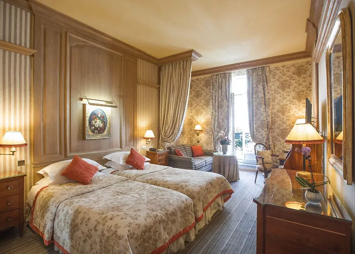 Hotel Chambiges Elysees Paris