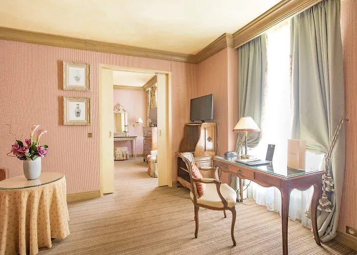 Chambiges Elysees 4* Paris