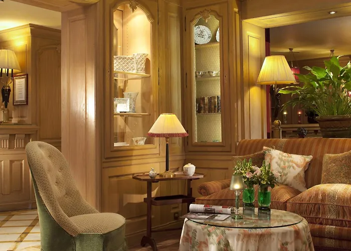 Chambiges Elysees 4* Paris