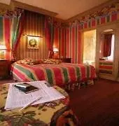 Chambiges Elysées Hotel