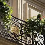 Chambiges Elysees Hotel
