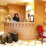 Hotel Chambiges Elysees 4*