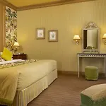 Chambiges Elysees 4*