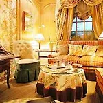 Chambiges Elysees 4*